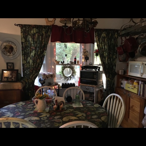 Meet your Posher, Janet - Picture 6 of 8